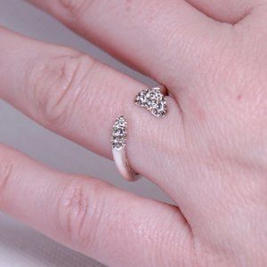 Silver and Rhinestone Ring - Size 6